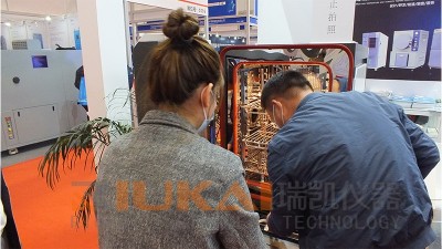 高低温试验箱定制，选专业生产厂家才省心