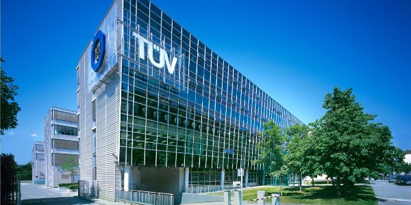 TüV南德认证选购东莞瑞凯恒温恒湿试验箱